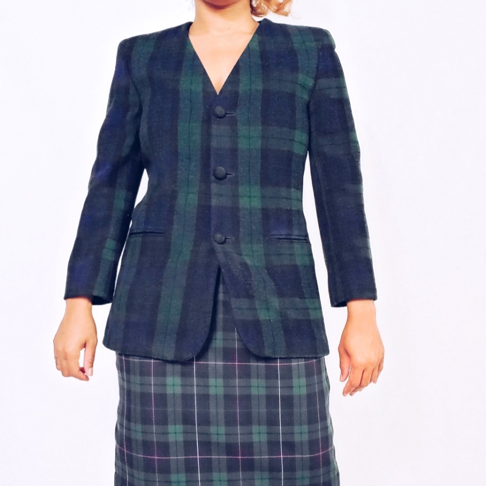 Liz Plaid Blazer - Picture 2 of 7